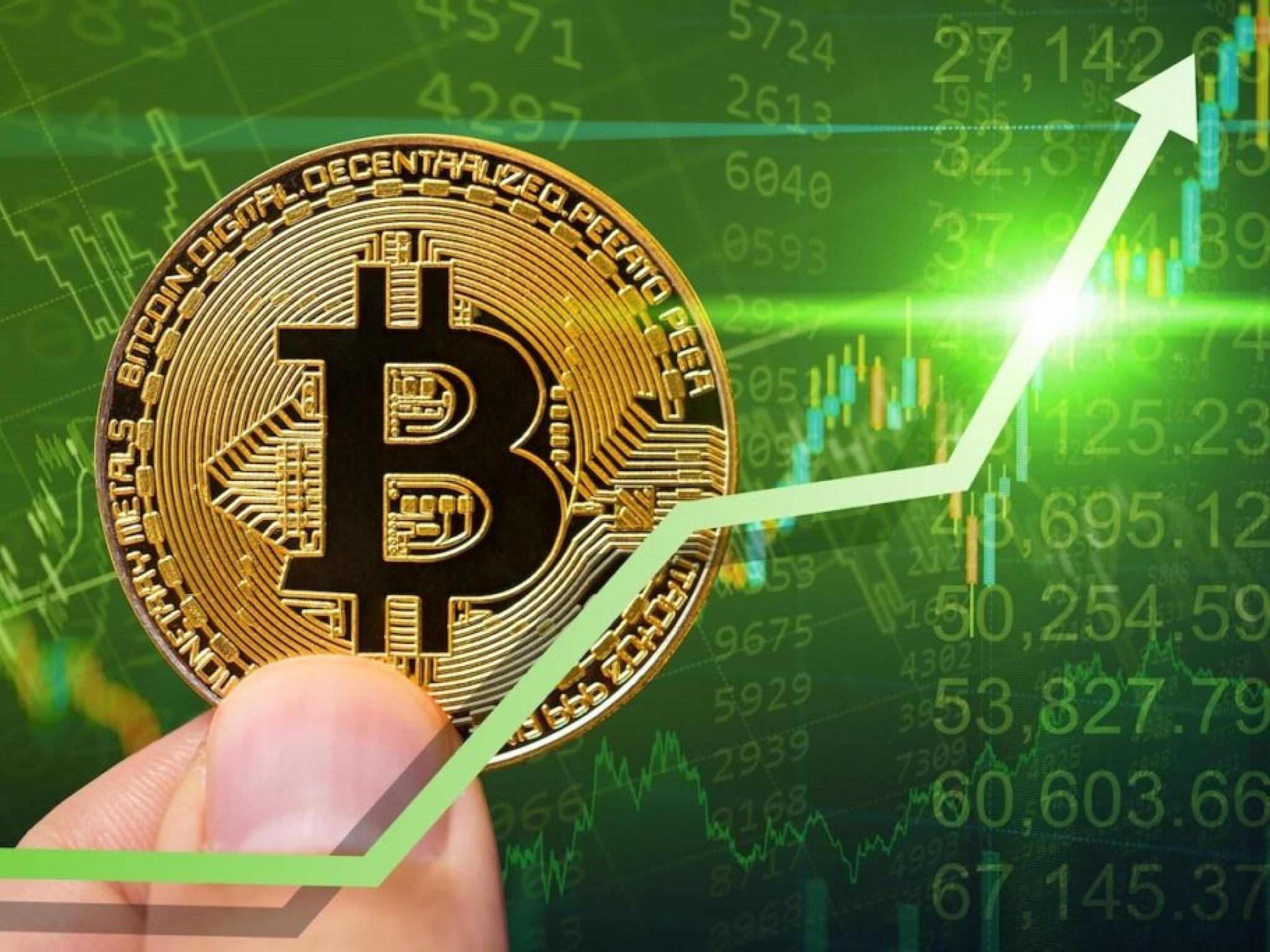 Bitcoin’s Weekend Drop Could Be Bullish — Trader Eyes $97,000 As Key Buy Zone